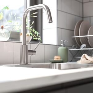 Kitchen faucet with handspray, stainless steel color