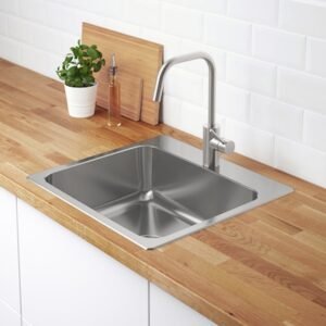 Apron front sink, white